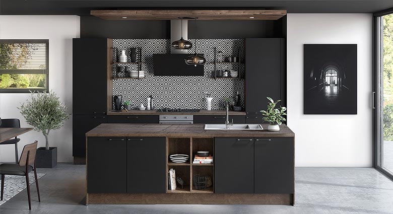Cuisine noire et bois foncé