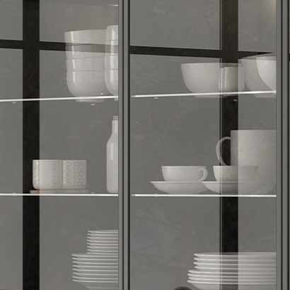 cuisine-avec-vitrine-a-cadre